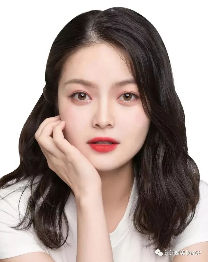 画眉教程自然眉拉丝眉笔 (新手画眉用细眉笔还是眉粉比较好)