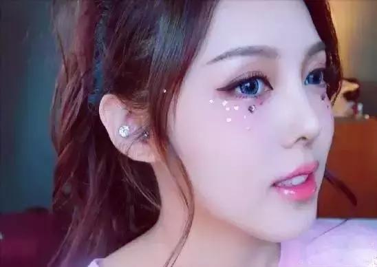 美妆新手教程眼妆怎么画,儿童妆舞台妆上亮片教程