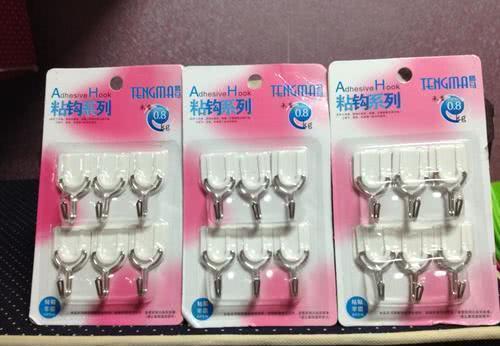 墙上带吸盘的挂钩怎么更牢固,吸盘式挂钩粘不住了该怎么解决