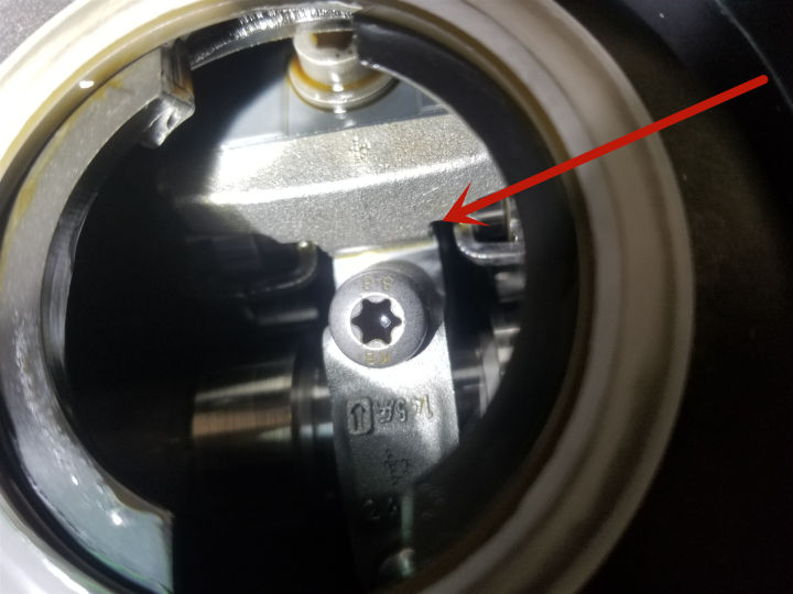 71万宝马6系,30万买宝马740哪一年