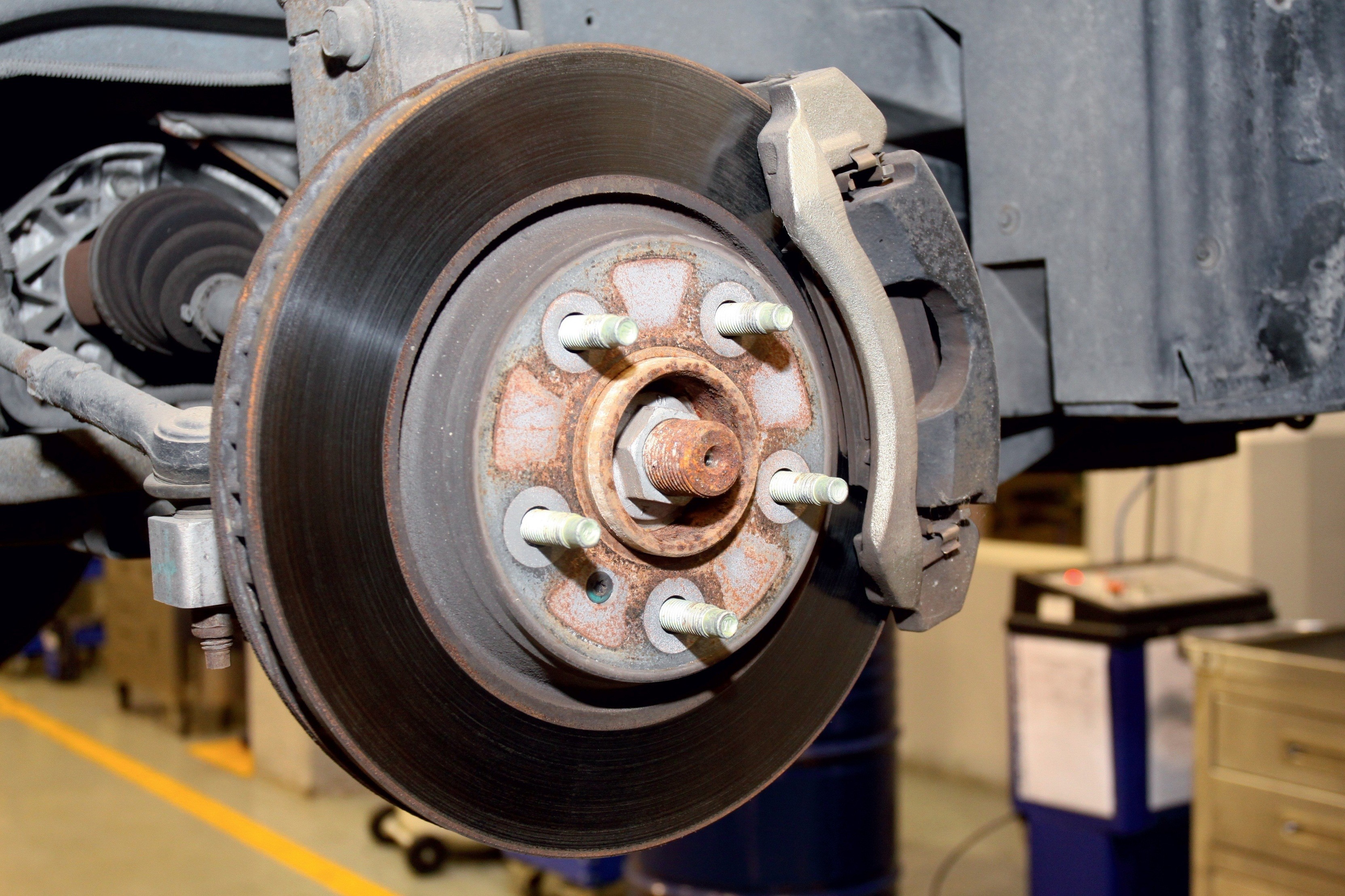 会踩刹车才叫好司机！记住这7句“口诀”，新手都能修炼成老司机