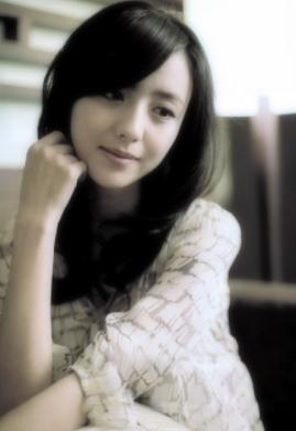 佟丽娅代言珂莱蒂尔,艺术与时尚的完美结合