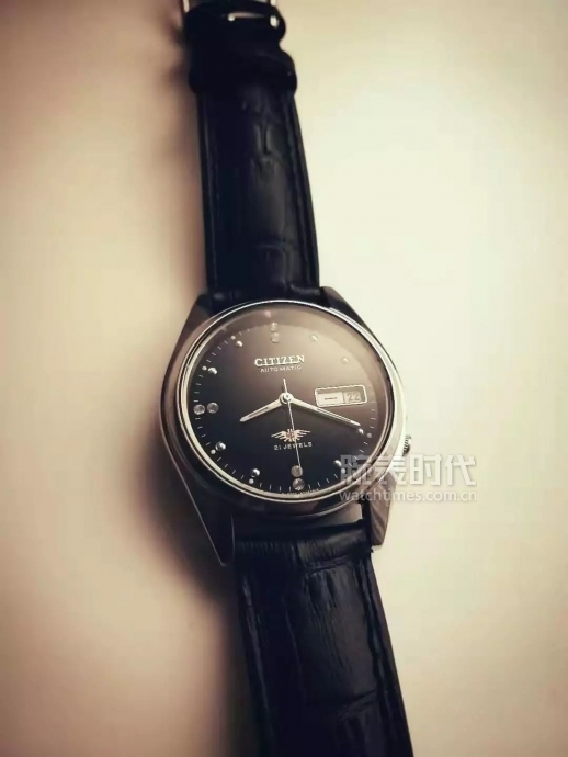 第一块表是石英还是机械,第一块表便宜