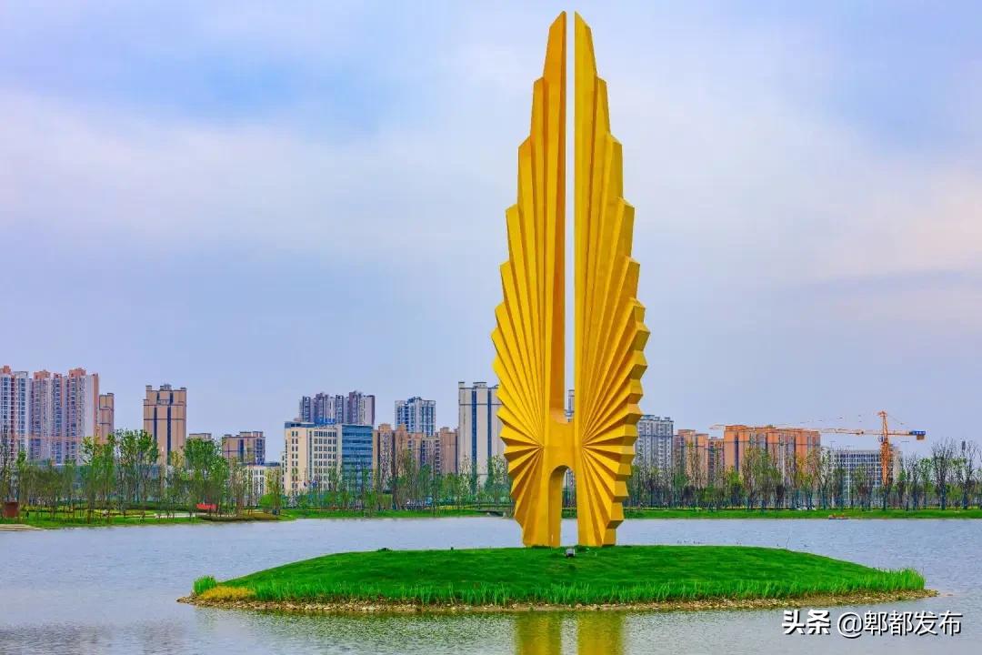 菁蓉湖荧光夜跑,郫县菁蓉湖公园夜跑