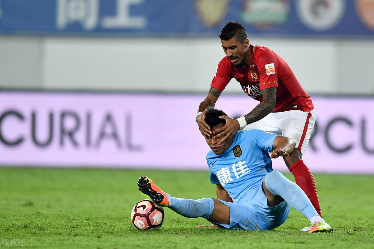 布拉甘蒂诺球员加盟亚洲联赛,布拉甘蒂诺对沙佩科恩斯