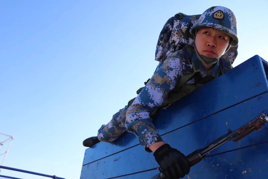 孙文强：在读博士生，参加大阅兵，亮相央视春晚，如今由上等兵变成“准军官”