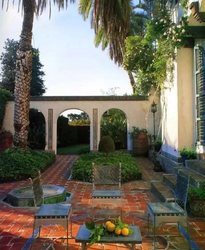 庭院花园石材地板铺设效果,私家庭院最流行的4大铺装方式