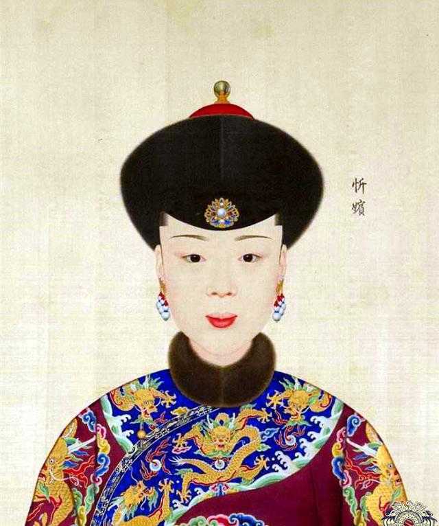 乾隆各个妃嫔的画像,乾隆的42位嫔妃真实画像