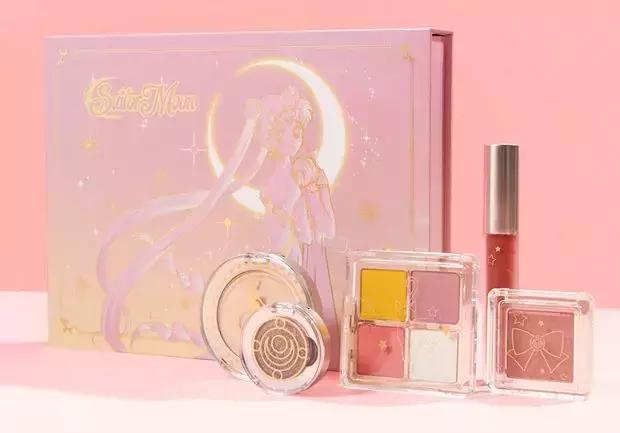 美少女战士联名彩妆，代表月亮来圈钱啦