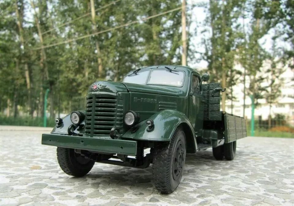 杨林老师照片,杨林老师钢琴