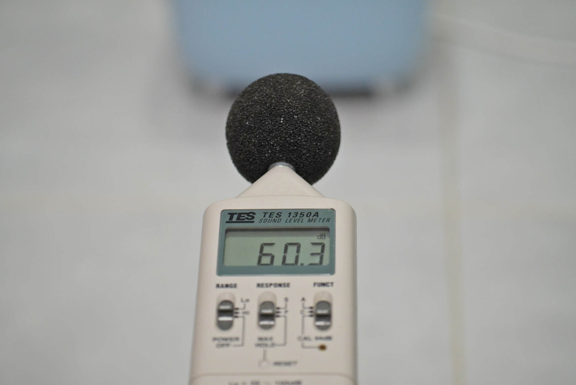 移动空调的效果和普通空调哪个好,移动空调和窗式空调哪个噪音大