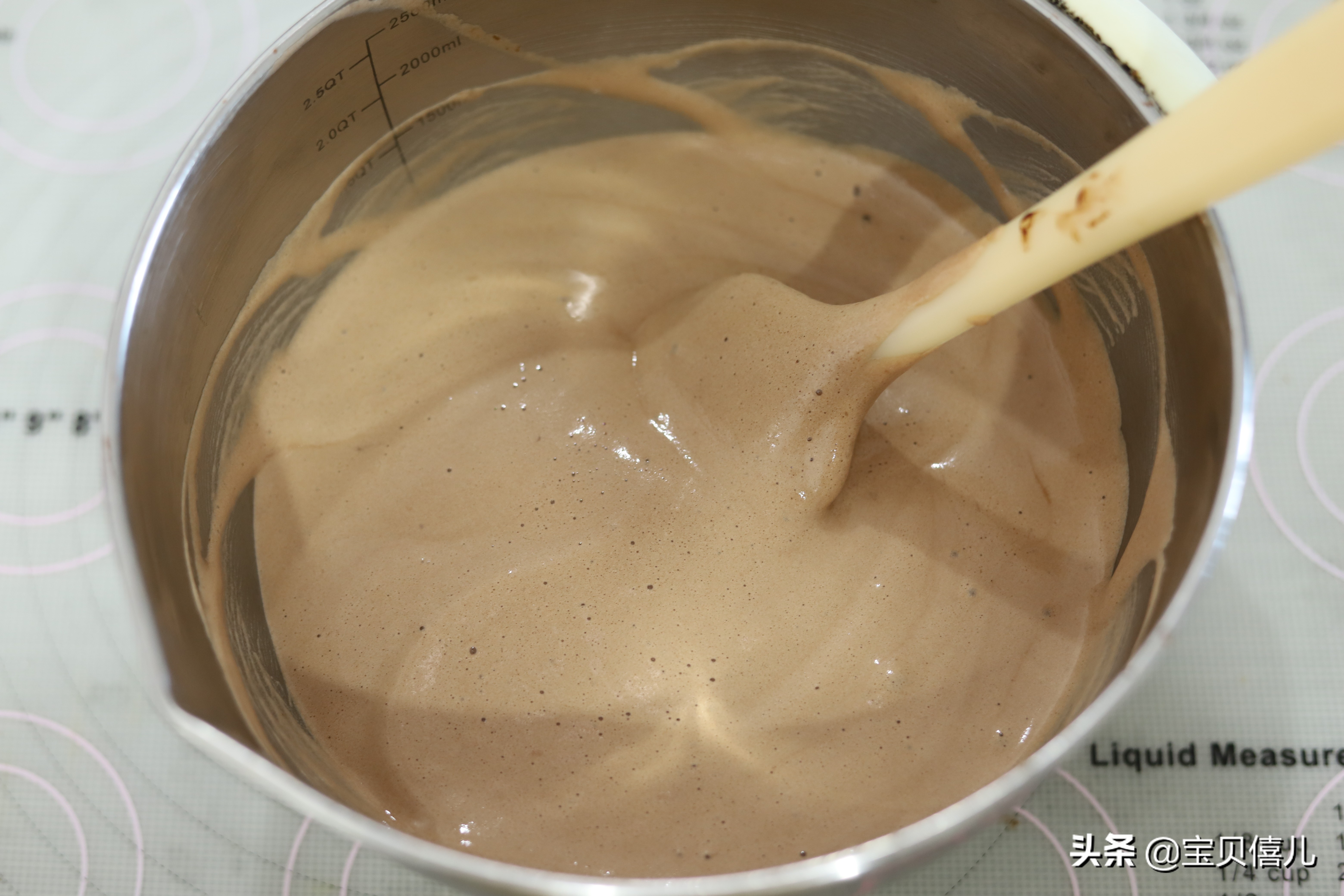 不回缩纸杯蛋糕窍门,不开裂的纸杯蛋糕教程