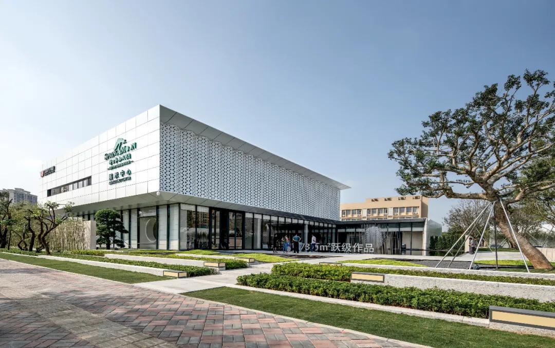 房住不炒新世界，捂盘捂到花都谢