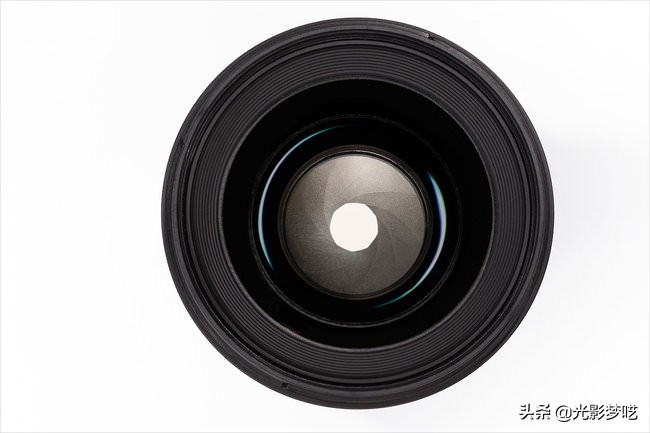 小光圈怎么实现虚化,干货摄影教程视频大全