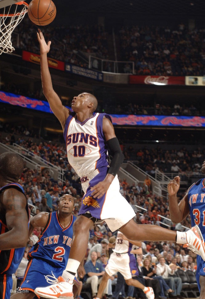 人物┃莱昂德罗-巴博萨：闪电般持球突破不可或缺的“板凳匪徒”