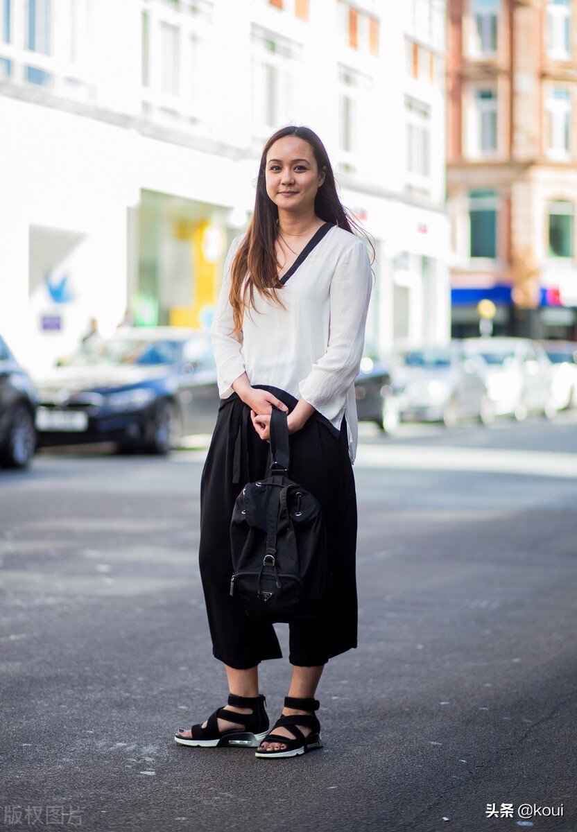 毛衣v字领一般织几寸合适,v型镂空毛衣编织花样大全