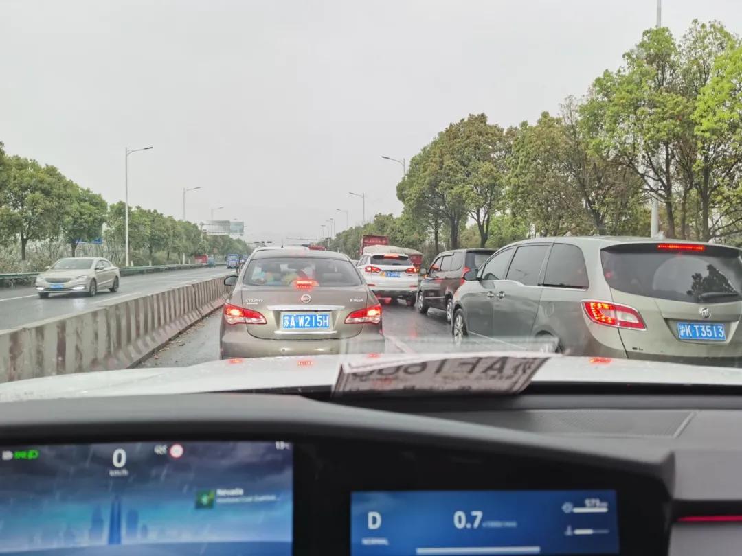 长安uni-k油耗在哪显示,长安uni-k四驱耐用么