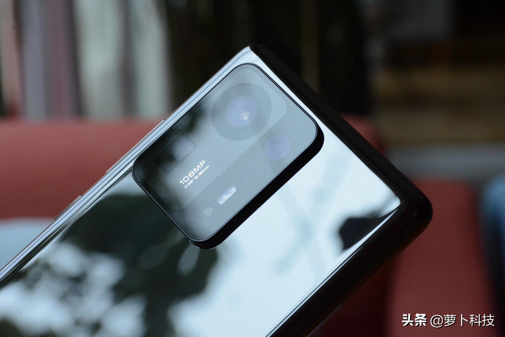 小米mix4和oppofindx3pro哪个好,小米mix4是一个什么样子的旗舰机