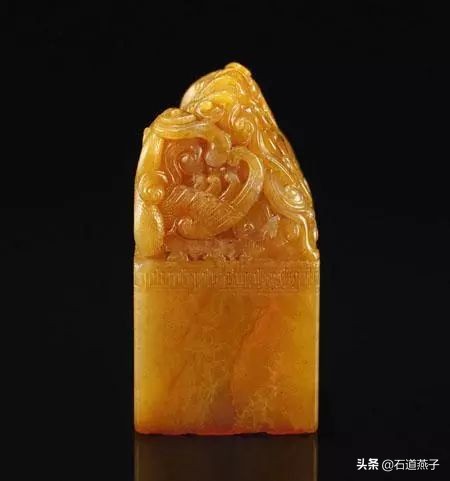 天价田黄石拍出史上最贵价格,田黄石每克3万真假田黄