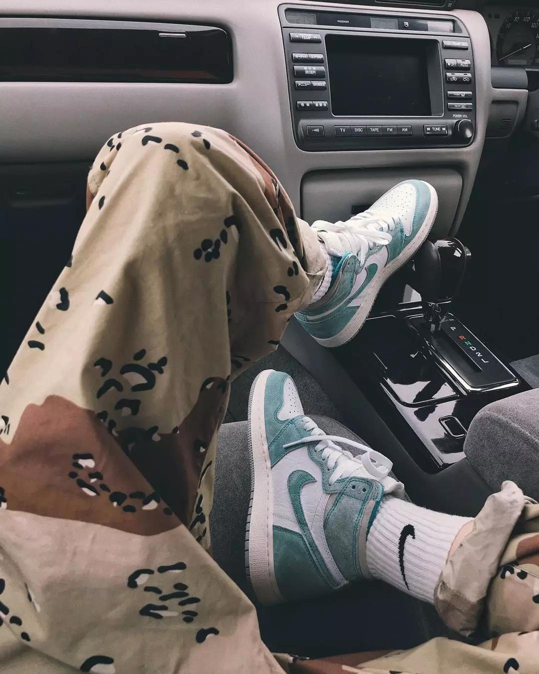 穿正品被同学说穿假鞋,学生穿假鞋被嘲讽