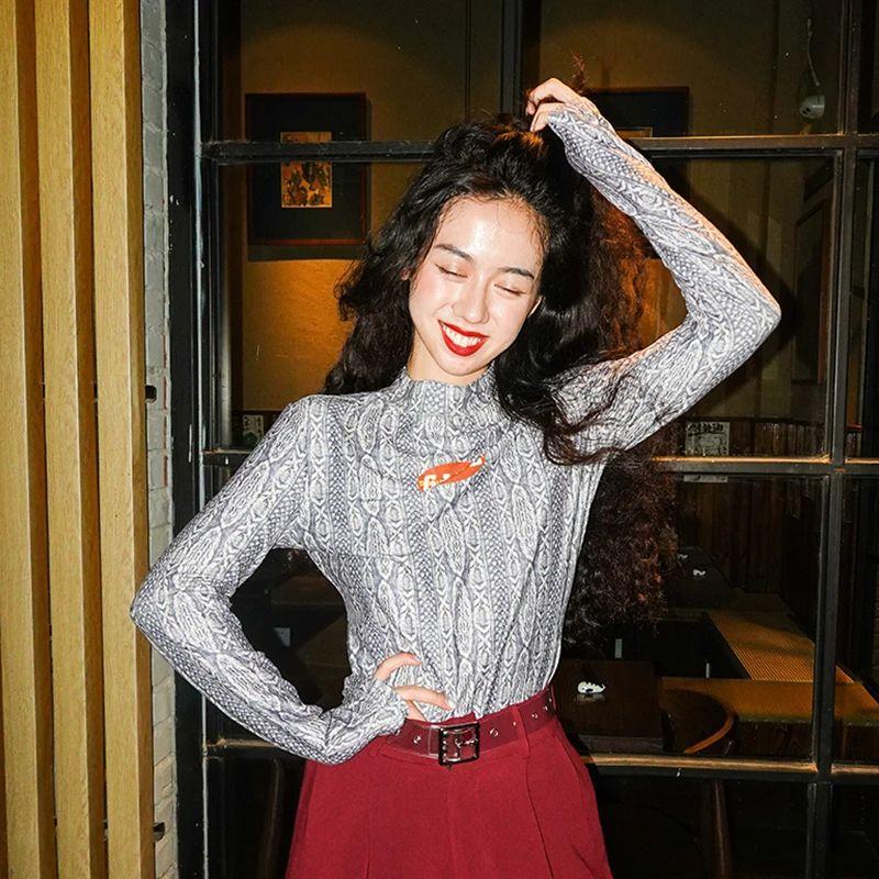 轻熟性感,这3家店的「西装+衬衣+连衣裙」带着法式慵懒