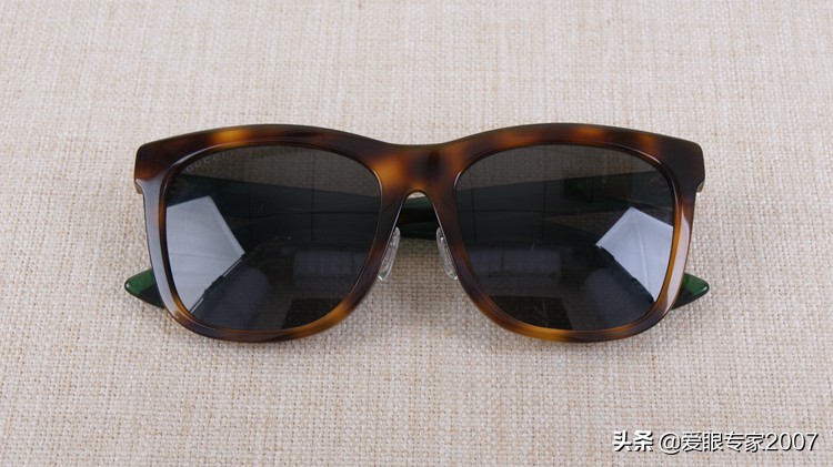 太阳镜鼻托掉了,板材眼镜鼻托掉了怎么配