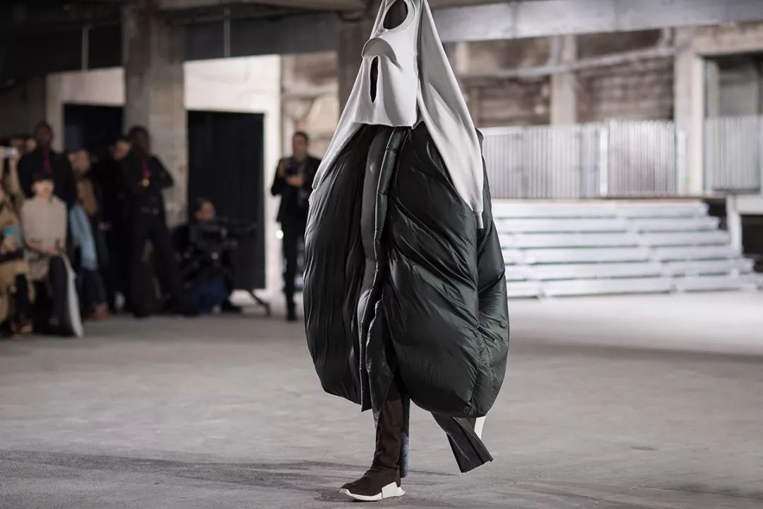 ugg雪地靴就这么穿,ugg红色鞋带雪地靴