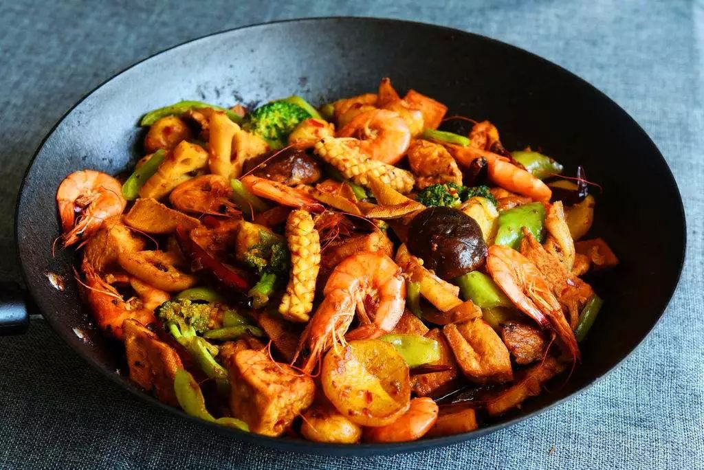 麻辣香锅酱香锅底料,香爆爆麻辣香锅底料