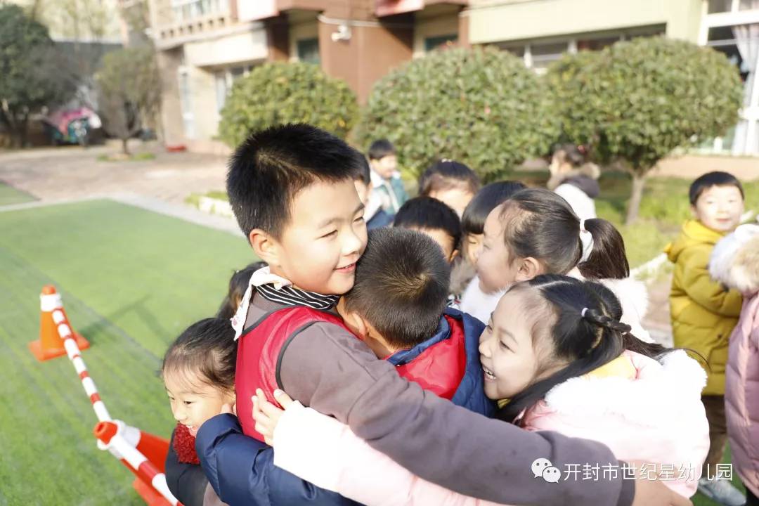 幼儿园足球运动,运动速度与激情