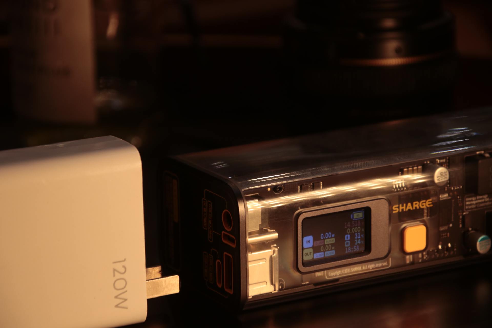 除了超高颜值,闪极卖千元的勇气是什么?一枝独秀