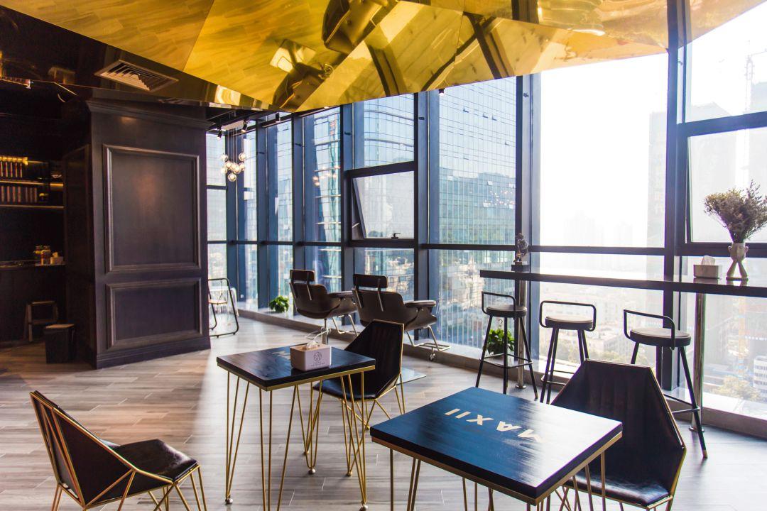 连明星都爱去的空中发型屋,甩了网红店十几条街