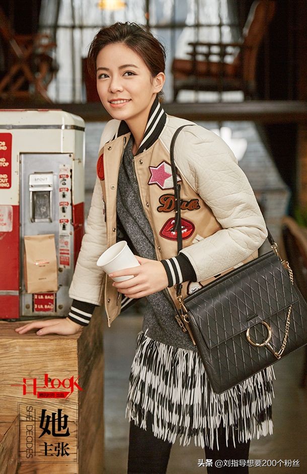 鐞冭壊鎬′汉闃垮鎷夊凹,鐞冭壊鎬′汉闈犺劯鍚冮キ