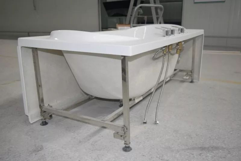 浴缸可以定制尺寸吗,自己打算砌个浴缸多大尺寸合适