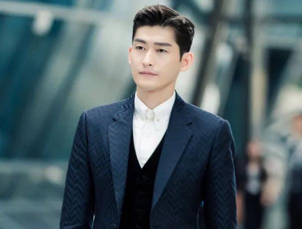 最不适合演霸道总裁的男星,盘点扮演霸道总裁的5位男星