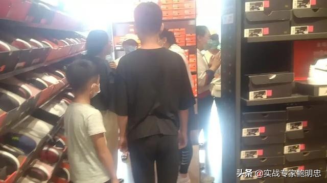 耐克因歧视事件道歉全过程,耐克歧视顾客全过程