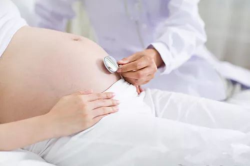 必须很遗憾的说：这几类准妈妈只能剖着生，看看有没有你？