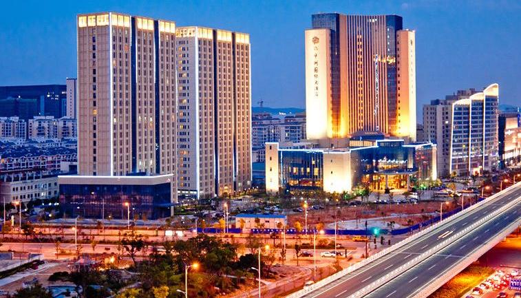 丹东东港和凤城哪个好,丹东东港凤城大集时间表