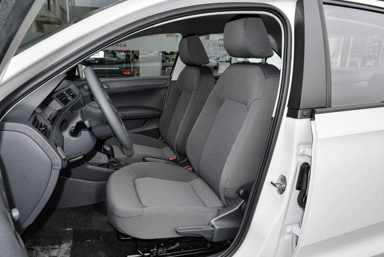 8年未改款,18年三万多的大众桑塔纳值得买吗