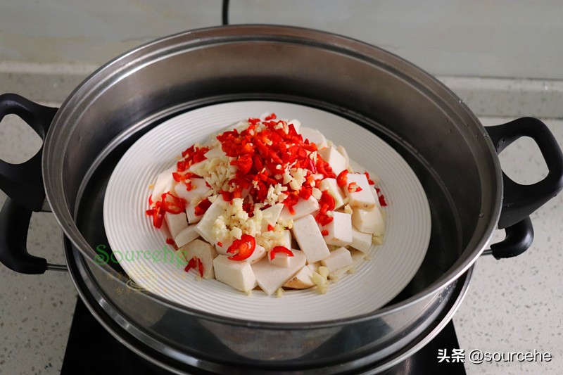 剁椒芋头蒸排骨的做法和步骤,剁椒芋头怎么蒸好吃又简单窍门