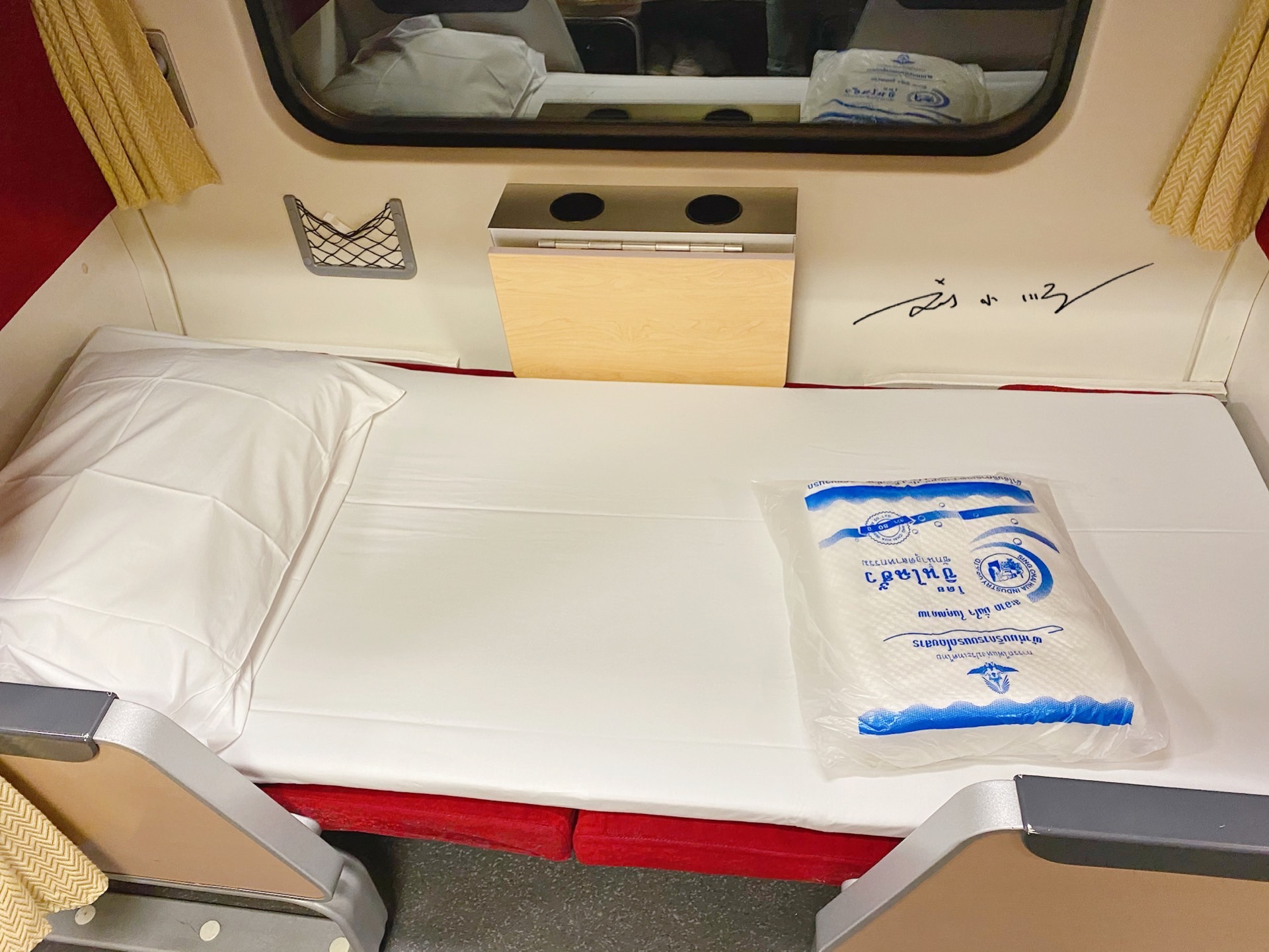 泰国火车实拍,泰国火车站对比中国