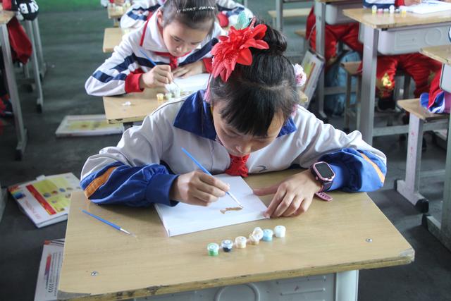 绽蓝课堂打开阅览世界的大门丨金泰恒业第四届绽蓝行动圆满落幕