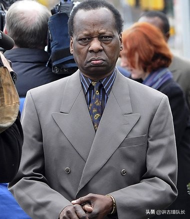 奥巴马亲弟弟在中国娶妻生子,奥巴马他兄弟定居在中国吗