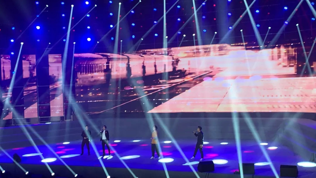 高燃万人合唱我和我的祖国,一首催泪的歌我和我的祖国