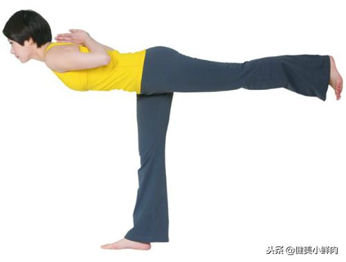 拉伸大腿小腿的瑜伽视频,改善小腿松弛的瑜伽动作