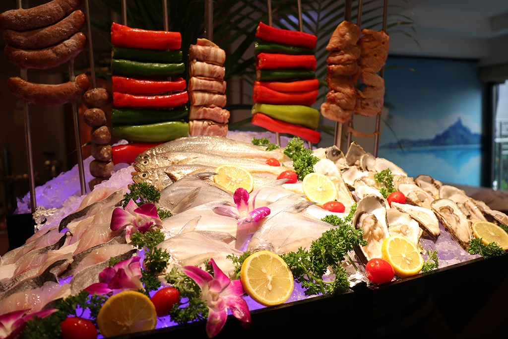 ￥118起/位--罗湖富苑出品！5米海鲜巨轮+豪气进口铁板烧不限量