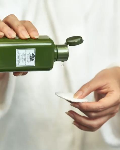 万用神仙水：单擦一瓶如何搞定夏季肌肤，明星也爱用