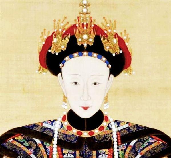 她是嘉庆原配,道光生母,包衣奴才出身,却幸福一生