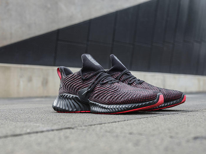 双十一Adidas丨649元UB，399元羽绒服，价格真实惠