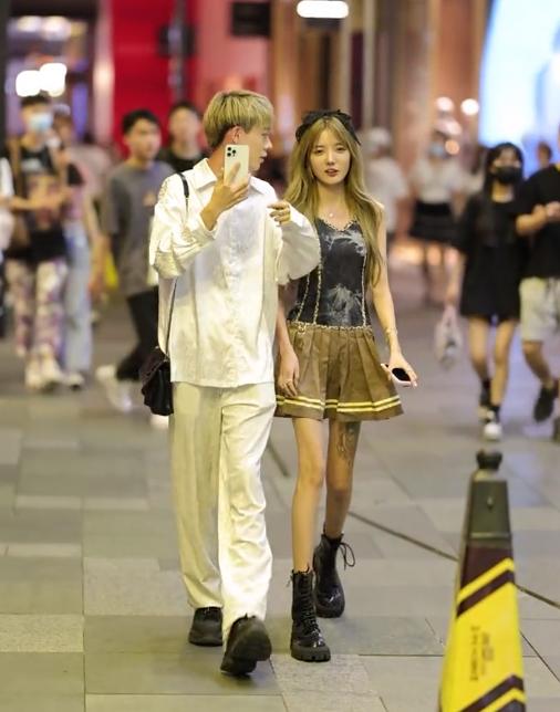 套路璐个人资料,套路璐真实长相