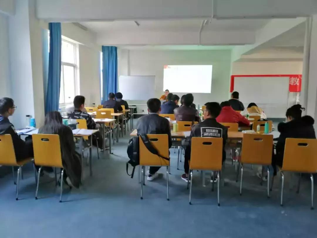 2020年曲靖市公务员考试进面分数,曲靖市罗平县2019招考公务员人数